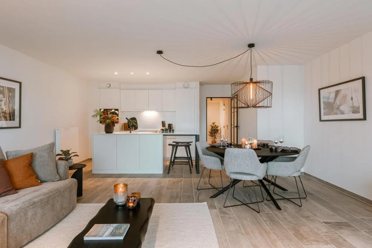 Huswell - Beautiful Apartment Overlooking The Marina Ostend