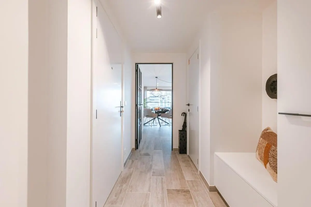 Huswell - Beautiful Apartment Overlooking The Marina Ostend Belgium