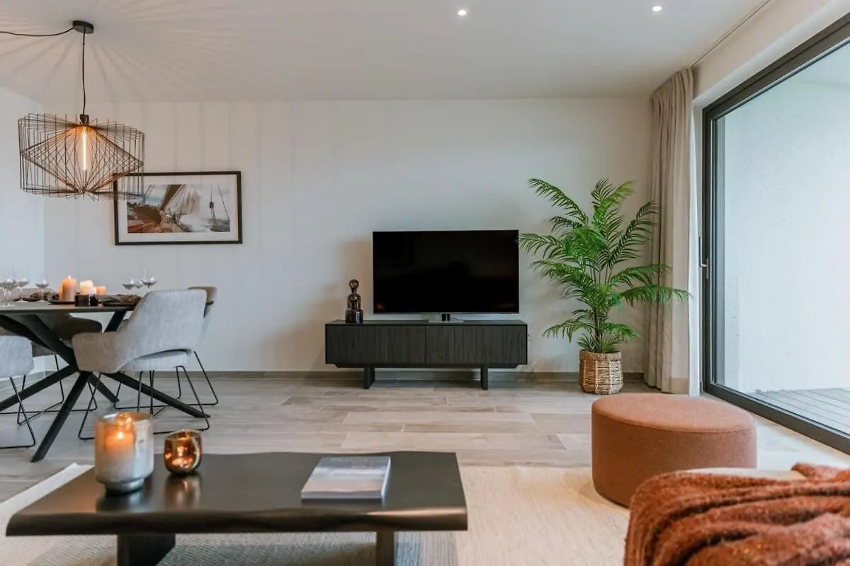 Huswell - Beautiful Apartment Overlooking The Marina Ostend Belgium