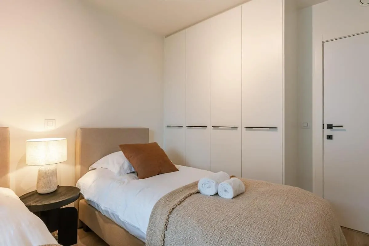 Huswell - Beautiful Apartment Overlooking The Marina Ostend