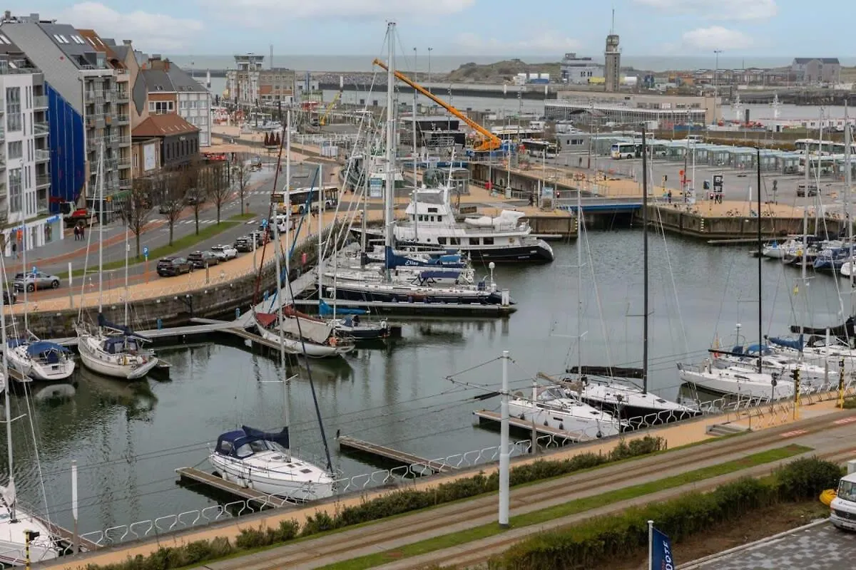 Huswell - Beautiful Apartment Overlooking The Marina Ostend