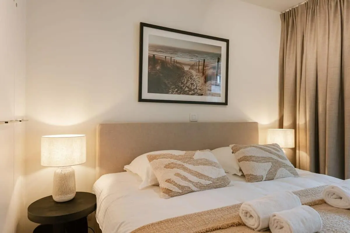 Huswell - Beautiful Apartment Overlooking The Marina Ostend