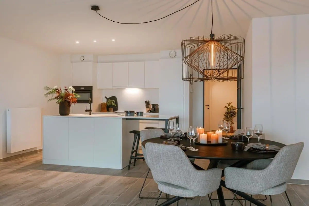 Huswell - Beautiful Apartment Overlooking The Marina Ostend