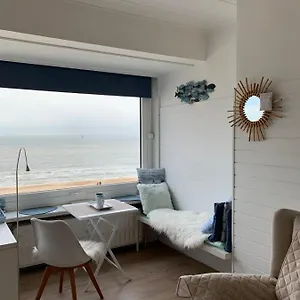 Apartment Santiago Seaview, Ostende